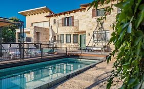 Blue Bay Mansion - Luxury Villa, Netanya